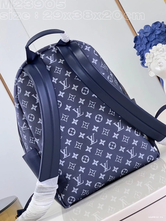 WIS PM BACKPACK VUITTON LOUIS DISCOVERY 1206